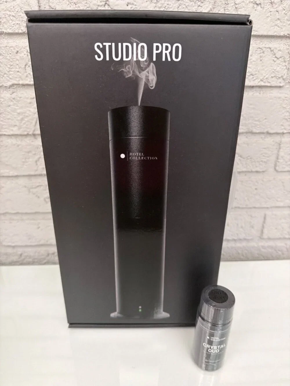 Studio Pro Hotel Collection Scent Diffuser & Pro-Pod 1Month Supply